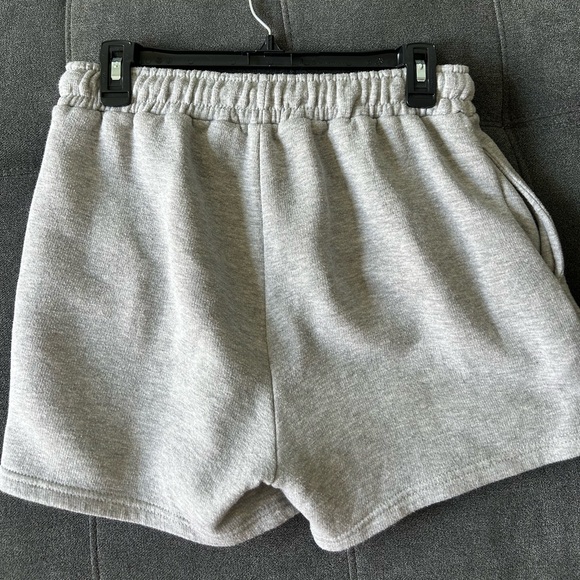 Men’s shorts great condition - Picture 3 of 4